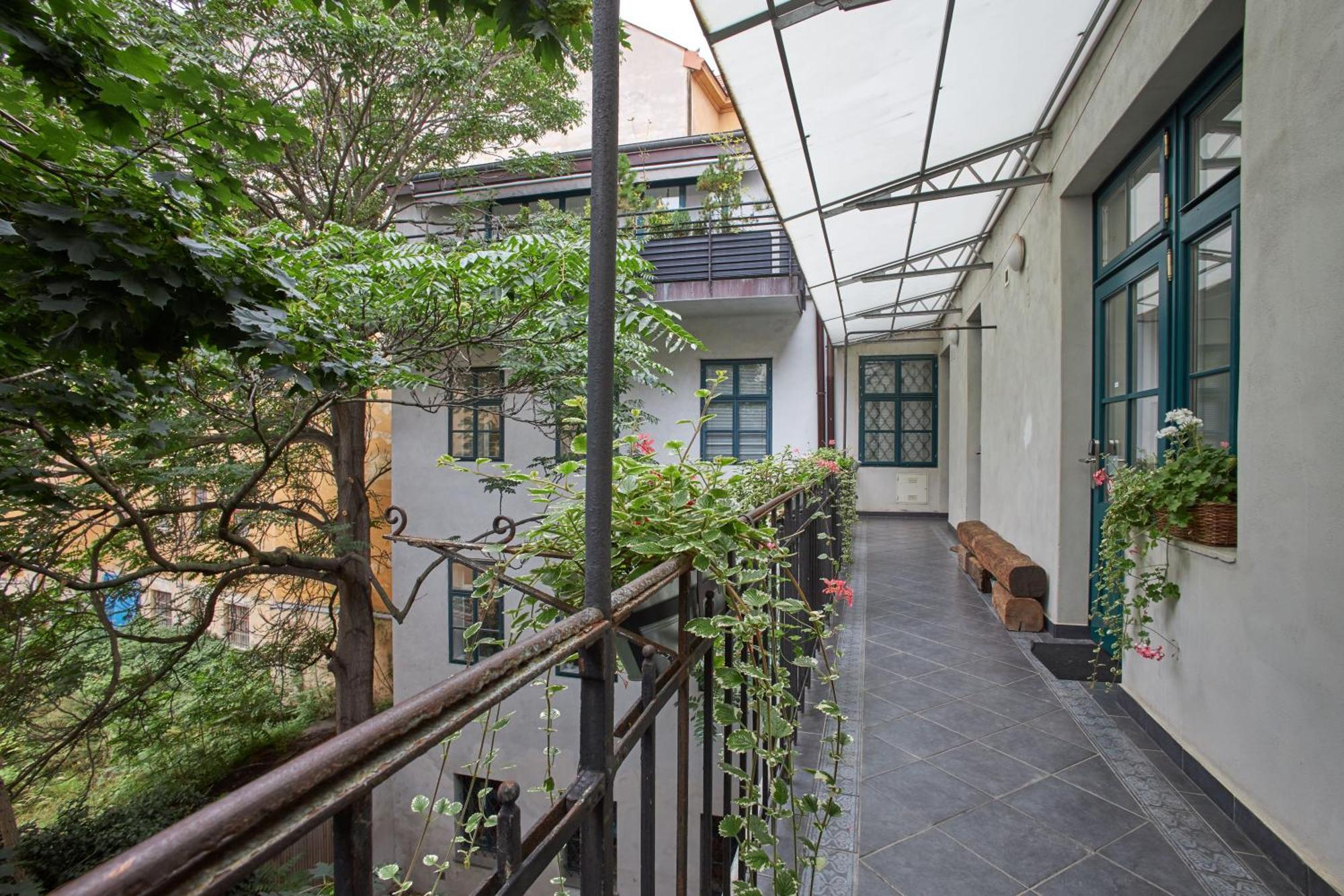 Jeruzalemska - Synagogue Apartments Prag Exteriör bild